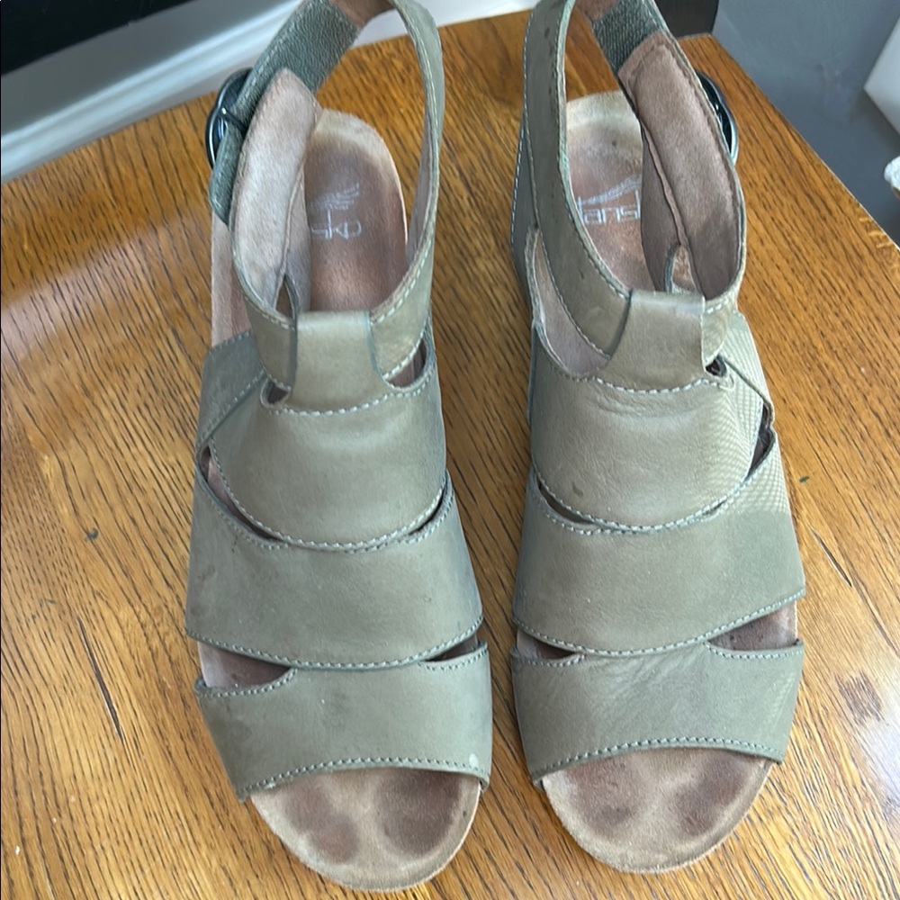 Dansko Green Sandals with Cushioned Footbed and Ankle Strap